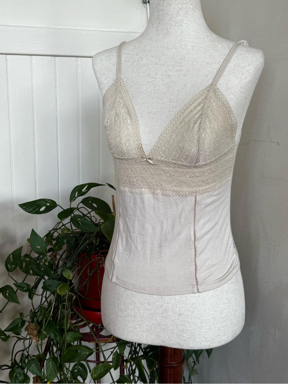 Dkny Cream Lace-Trim Cami with Adjustable Straps